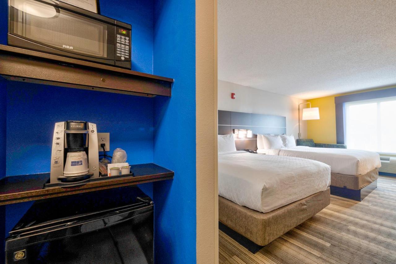 Holiday Express & Kansas City - By Ihg Hotel
