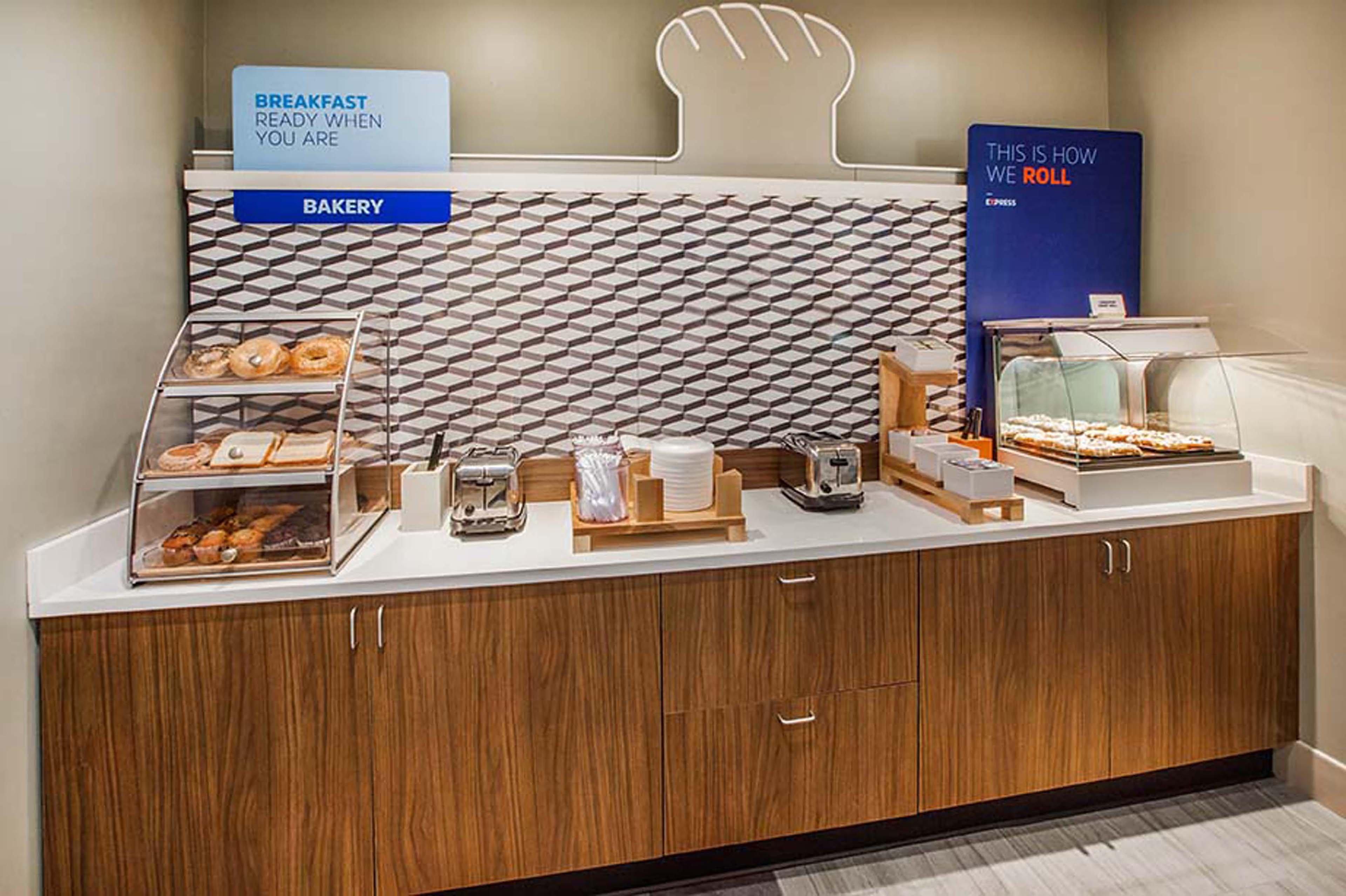 Hotel Holiday Express & Kansas City - By Ihg Grandview